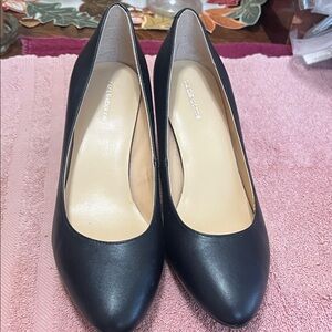 Liz Claiborne Elegant Black Heels